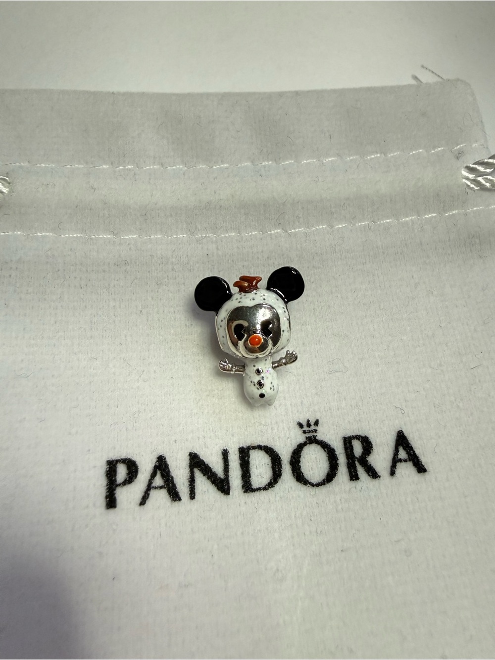 A3 Disney D23 2026 Exclusive LE Pandora Charm Mickey Mouse Meets Olaf Remix